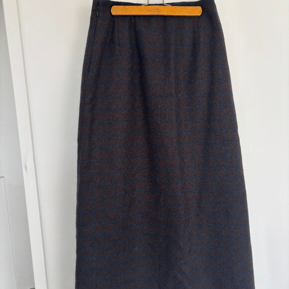 Vintage Harvé Benard Long Wool Preppy Skirt size 8 - Picture 3 of 4